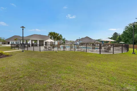 Exterior - 4137 Heart Pine Ln, Pace, FL 32571 photo 11 of 12