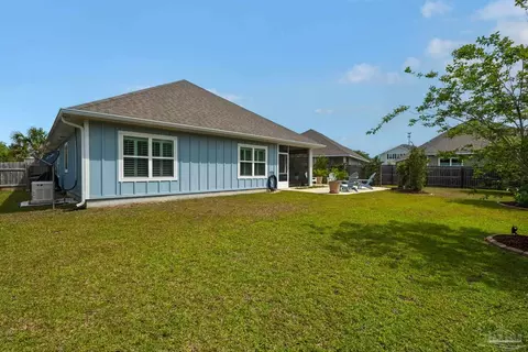 Exterior - 4137 Heart Pine Ln, Pace, FL 32571 photo 7 of 12
