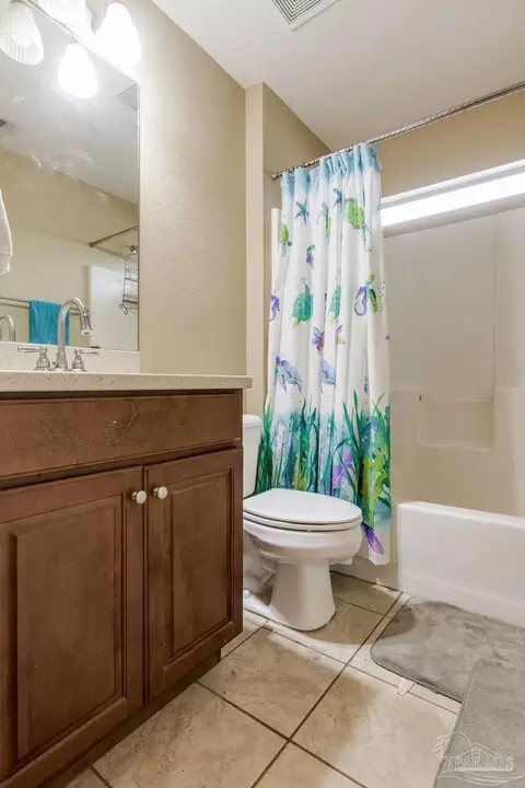 Bath - 4862 Aleff Rd, Pace, FL 32571 photo 2 of 3