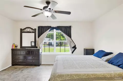 4861 Autumn Dr, Pace, FL 32571 photo 16