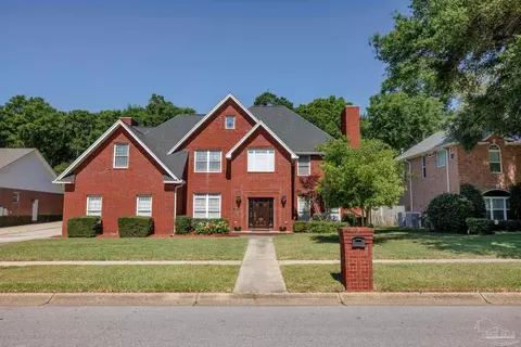 2209 Inverness Dr, Pensacola, FL 32503