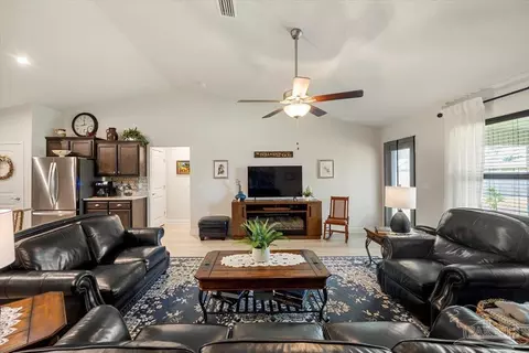 Living - 5986 Parsonage Cir, Milton, FL 32570 photo 1 of 6