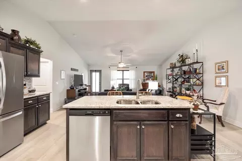 Kitchen - 5986 Parsonage Cir, Milton, FL 32570 photo 1 of 5