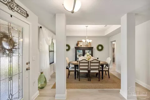 Entry Way - 5986 Parsonage Cir, Milton, FL 32570 photo 5 of 9