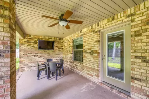 Exterior - 4592 Belvedere Cir, Pace, FL 32571 photo 2 of 9