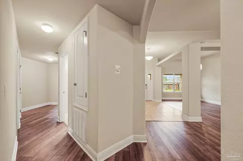 Entry Way - 4592 Belvedere Cir, Pace, FL 32571 photo 6 of 6