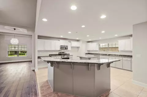 Entry Way - 4592 Belvedere Cir, Pace, FL 32571 photo 3 of 6