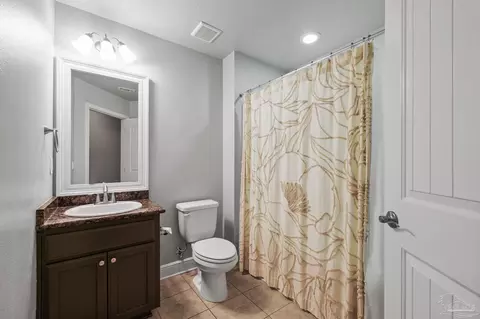 Bath - 4592 Belvedere Cir, Pace, FL 32571 photo 3 of 3