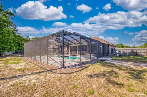Exterior - 5760 Heatherton Rd, Milton, FL 32570 photo 15 of 25