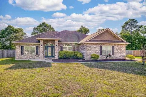 5760 Heatherton Rd, Milton, FL 32570