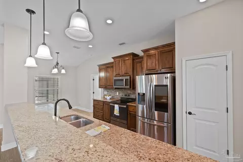 Kitchen - 5760 Heatherton Rd, Milton, FL 32570 photo 2 of 5