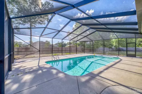 Exterior - 5760 Heatherton Rd, Milton, FL 32570 photo 6 of 25
