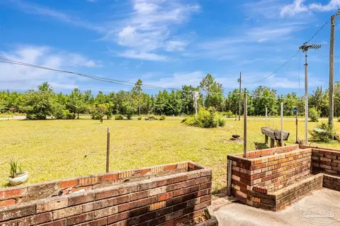 10449 Bernice Rd, Milton, FL 32583 photo 9