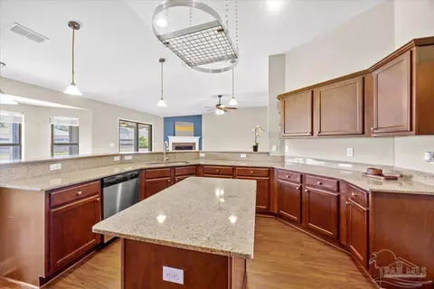 3896 Elevator Ct, Pace, FL 32571 photo 9