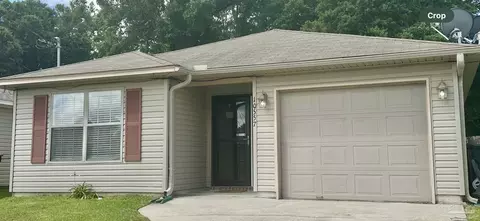10557 Senegal Dr, Pensacola, FL 32534