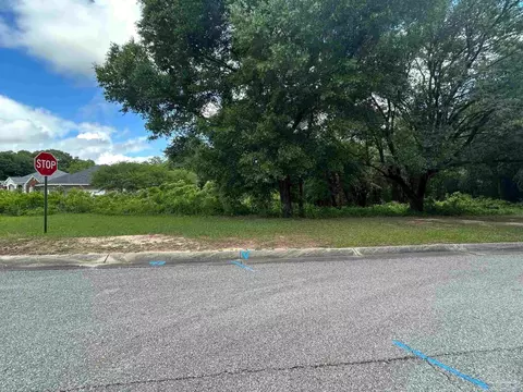 5900 Blk Cromwell Dr, Pace, FL 32571 photo 2