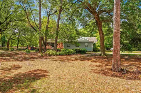 Exterior - 4901 Skipper Ln, Pace, FL 32571 photo 3 of 9