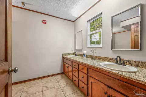 Bath - 4901 Skipper Ln, Pace, FL 32571 photo 1 of 9