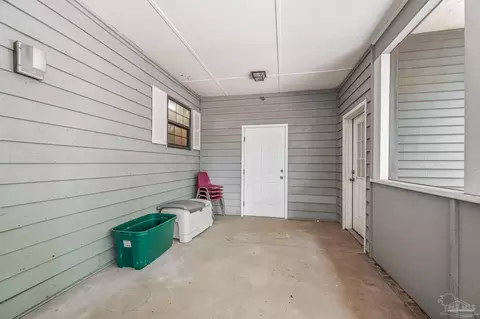 Exterior - 4901 Skipper Ln, Pace, FL 32571 photo 7 of 9