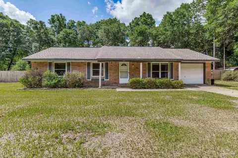 6845 Trail Ride S, Milton, FL 32570