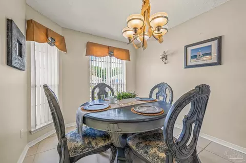 Dining - 4623 Hamilton Bridge Rd, Pace, FL 32571 photo 2 of 3
