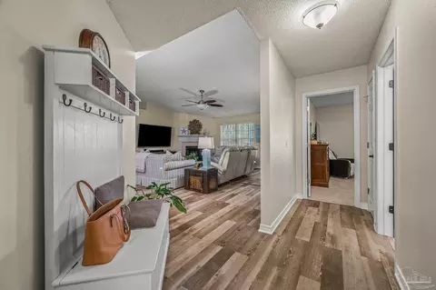Entry Way - 4623 Hamilton Bridge Rd, Pace, FL 32571 photo 3 of 4
