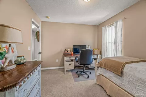 Bedroom - 4623 Hamilton Bridge Rd, Pace, FL 32571 photo 3 of 9