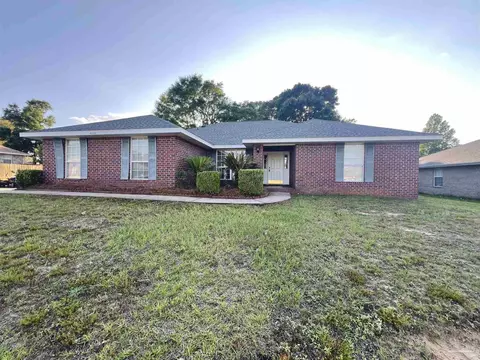 4888 La Casa Cir, Pace, FL 32571