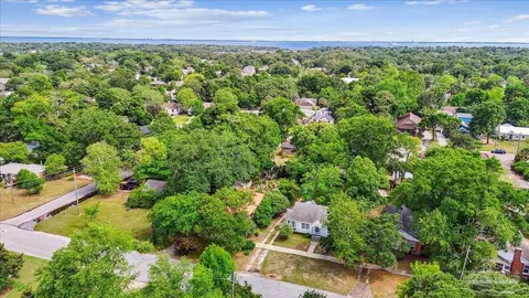 1715 E Bobe St, Pensacola, FL 32503