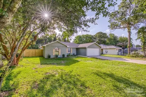 1159 Shady Ln, Gulf Breeze, FL 32563