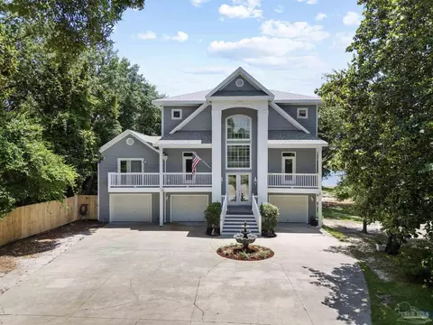 5393 Soundside Dr, Gulf Breeze, FL 32563