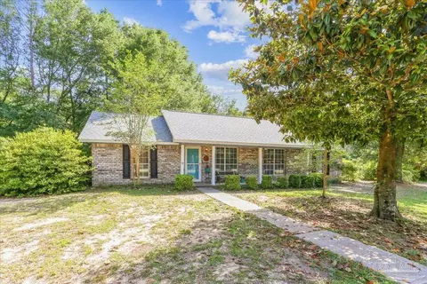 5471 Shamrock St, Milton, FL 32570