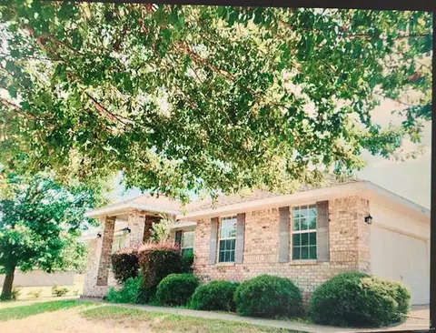2441 Pine Forest Rd, Cantonment, FL 32533