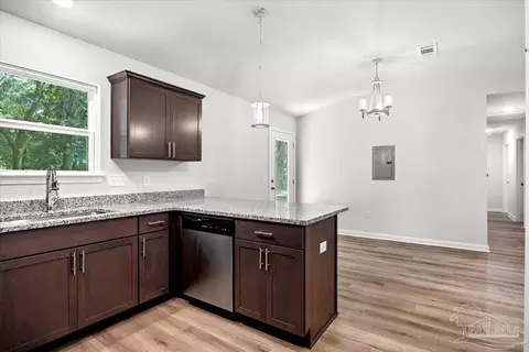 5621 Kingery Rd, Milton, FL 32583 photo 8
