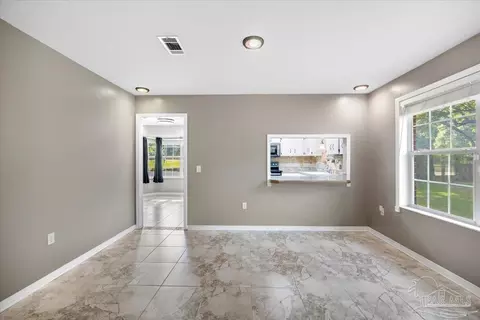 5685 Derby Dr, Pace, FL 32571 photo 7
