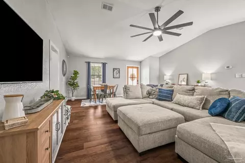 Living - 4684 Evelyn St, Pace, FL 32571 photo 1 of 2