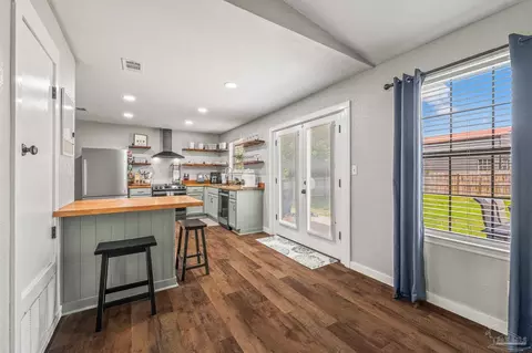 Kitchen - 4684 Evelyn St, Pace, FL 32571 photo 1 of 7