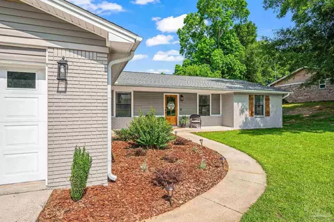 Exterior - 4684 Evelyn St, Pace, FL 32571 photo 4 of 8