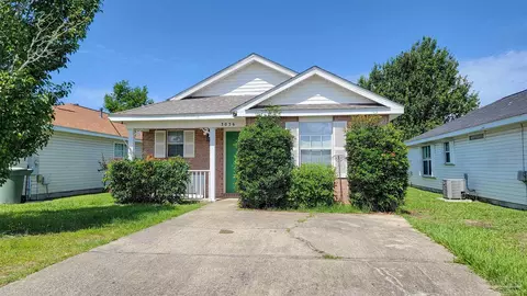 3036 Flintlock Dr, Pensacola, FL 32526