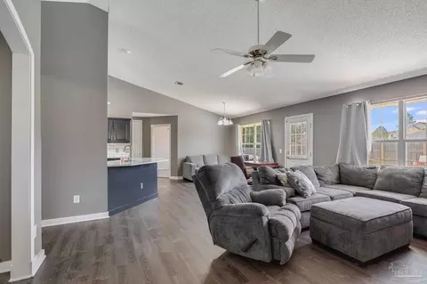 1096 Adrian Way, Milton, FL 32583 photo 9