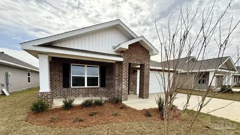 111 Anhinga St, Cantonment, FL 32533