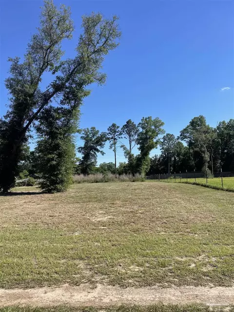 6423 Kembro Rd, Milton, FL 32570 photo 9