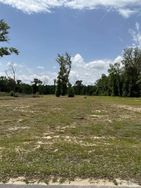 6423 Kembro Rd, Milton, FL 32570