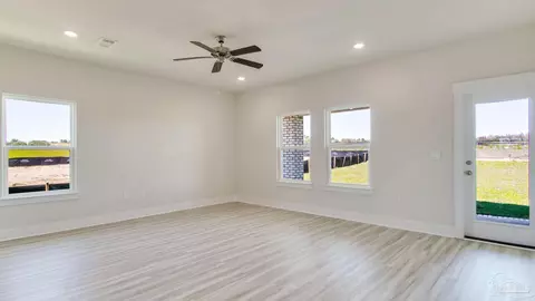 Living - 2733 Chevy Cir, Pace, FL 32571 photo 4 of 5
