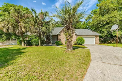 2727 Chickering Rd, Pensacola, FL 32514