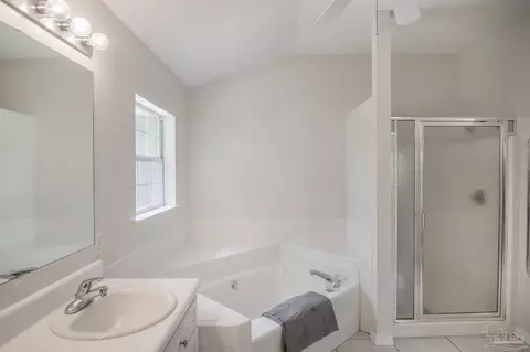 Bath - 3221 Cobblestone Dr, Pace, FL 32571 photo 3 of 7