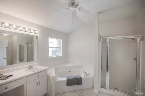 Bath - 3221 Cobblestone Dr, Pace, FL 32571 photo 2 of 7