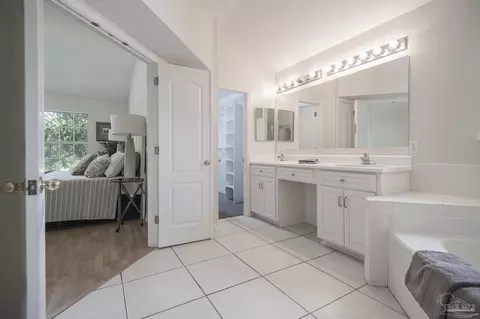Bath - 3221 Cobblestone Dr, Pace, FL 32571 photo 5 of 7