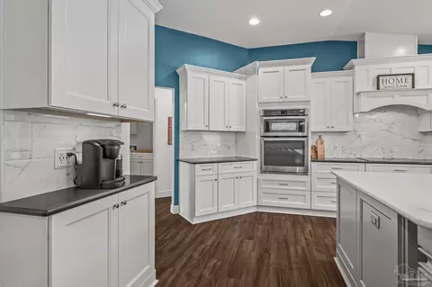 Kitchen - 3712 Pace Mill Way, Pace, FL 32571 photo 6 of 9