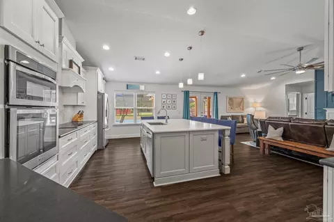 Kitchen - 3712 Pace Mill Way, Pace, FL 32571 photo 7 of 9